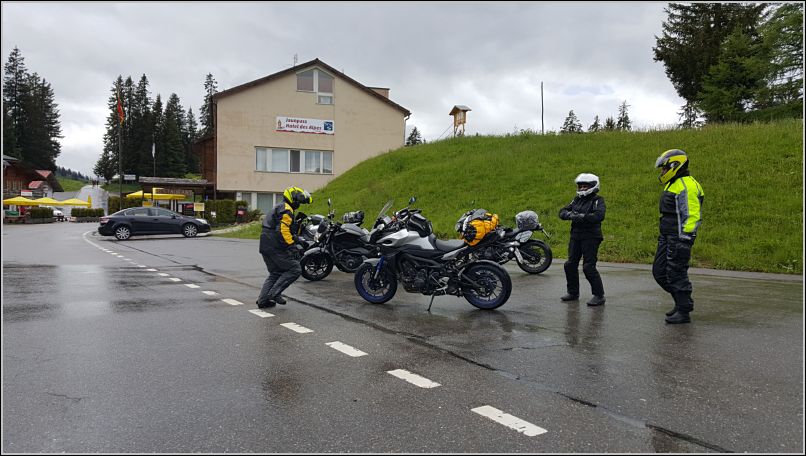 Bei Regen sind wir losgefahren (2)